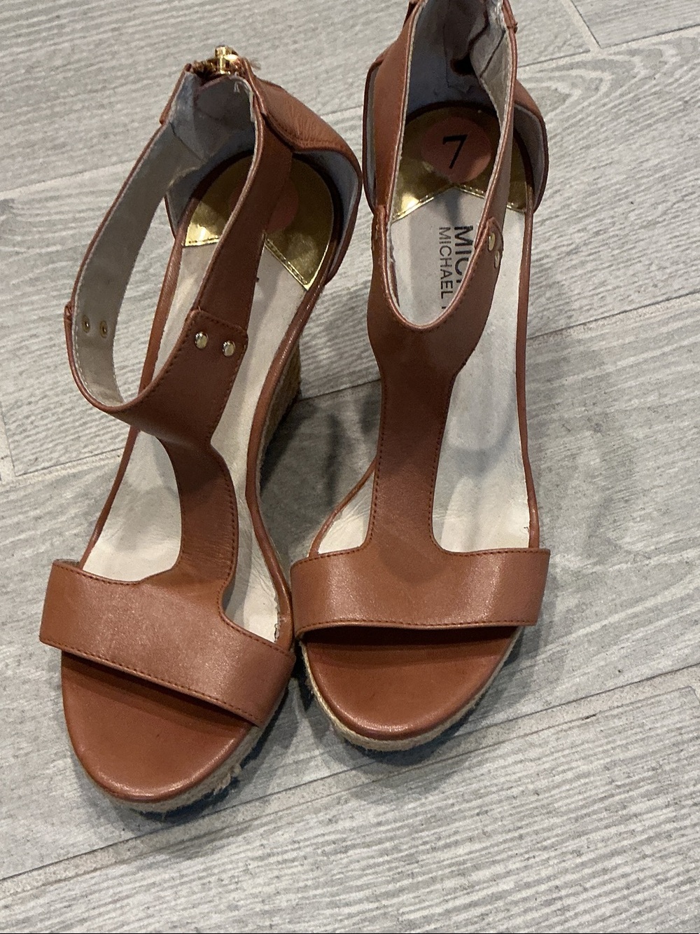 MICHAEL Michael Kors Cognac Leather T-Strap Wedge Espadrille Sandals Sz 7